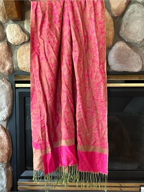 Pashmina Silk Blend Pink and Green Woven Paisley Scarf, NWOT